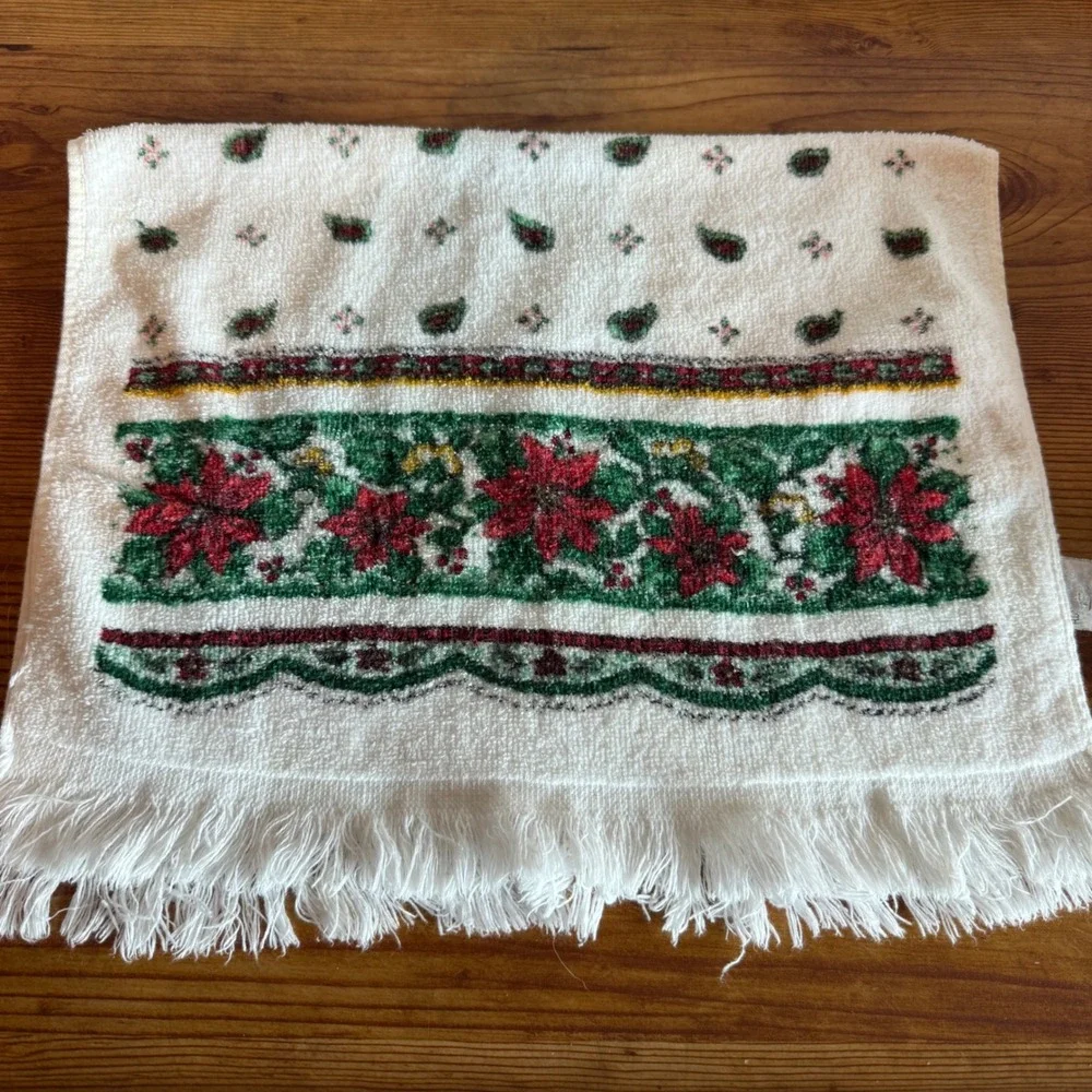Set of‎ 6 Vintage Retro Christmas Holiday Towels Poinsettia Candle Wreath